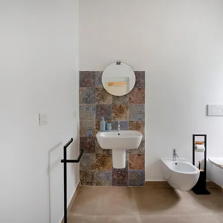 Guesthost Borgo Lucia - Magnolia Villa