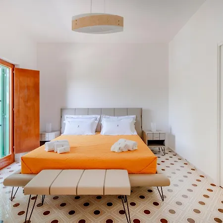 Guesthost Borgo Lucia - Magnolia Villa *
